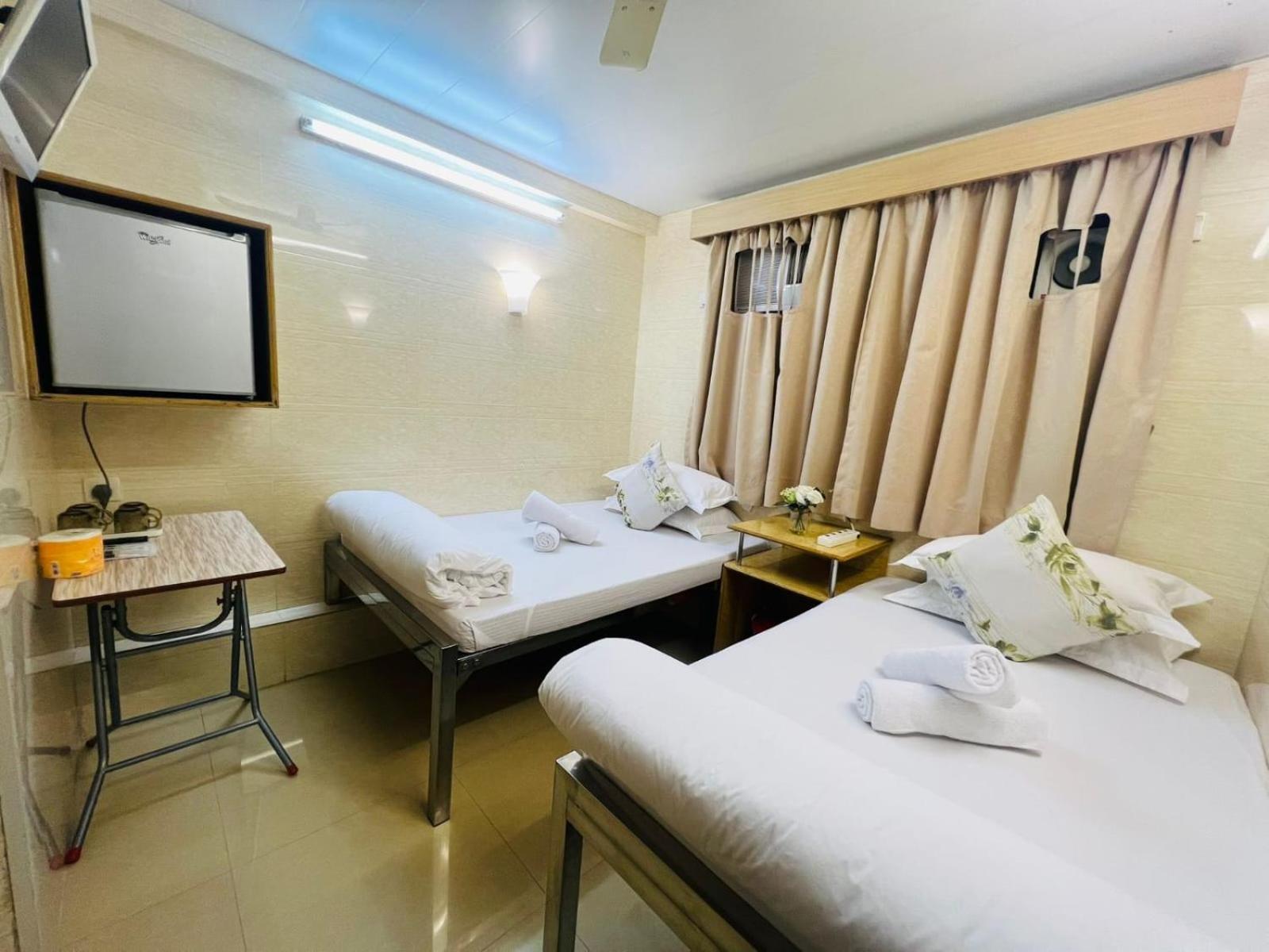 Holiday Guest House Гонконг Экстерьер фото