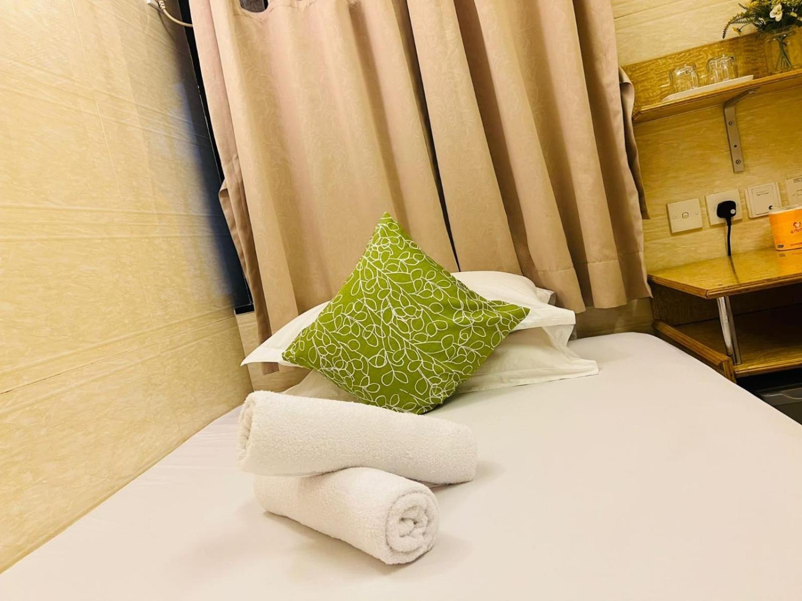 Holiday Guest House Гонконг Экстерьер фото
