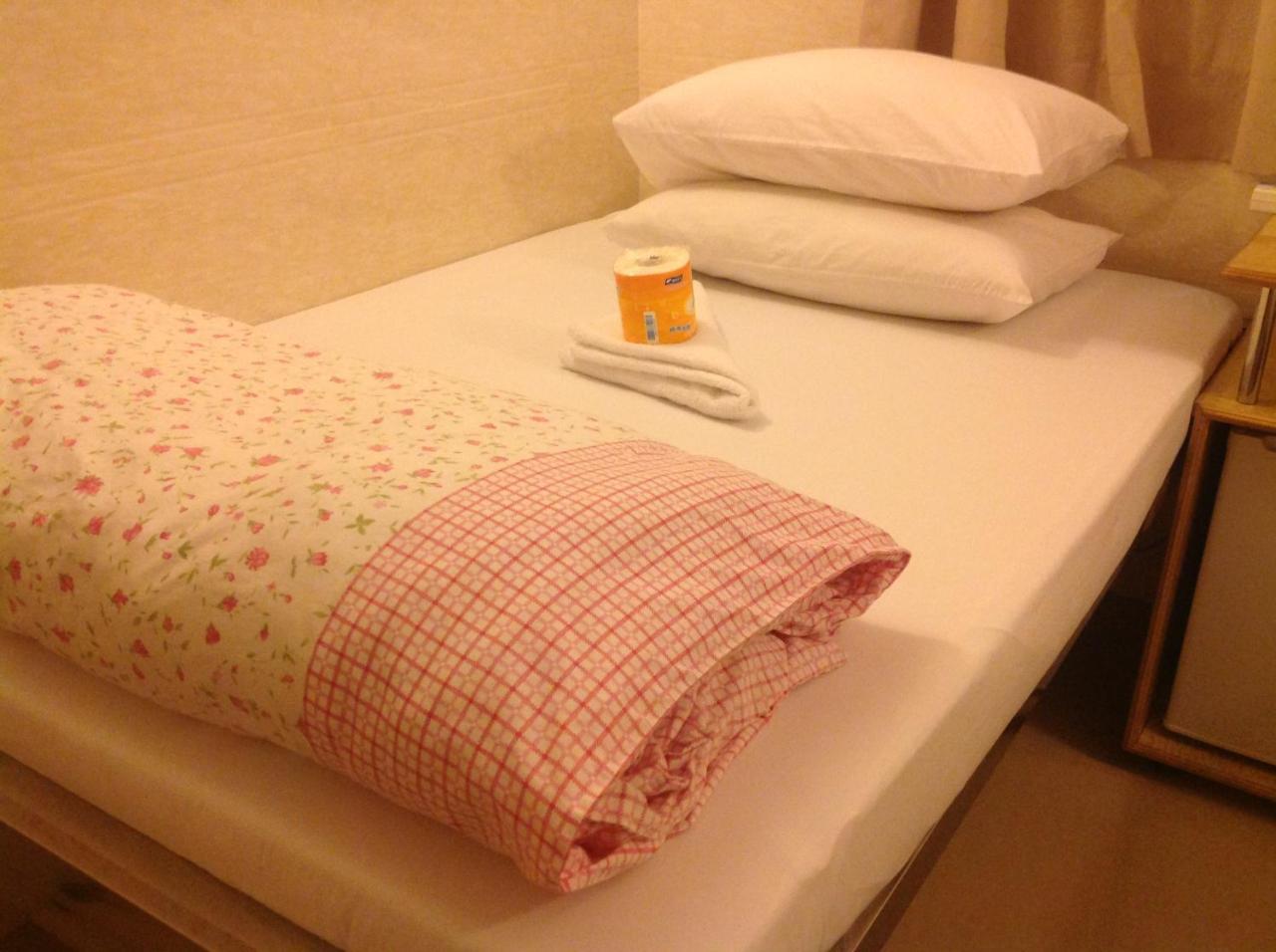 Holiday Guest House Гонконг Экстерьер фото
