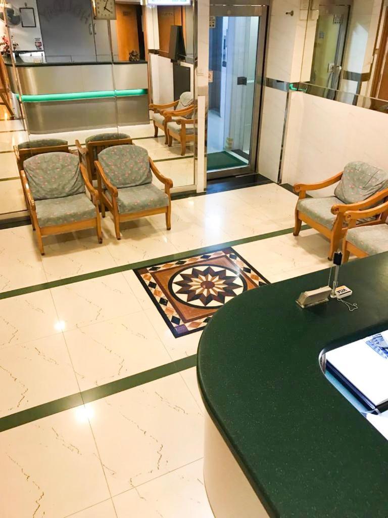 Holiday Guest House Гонконг Экстерьер фото
